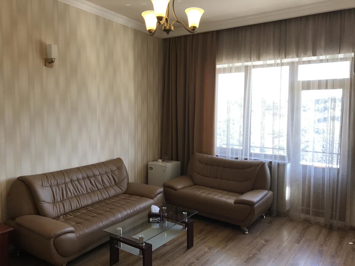 Отель Capital Hotel Ереван