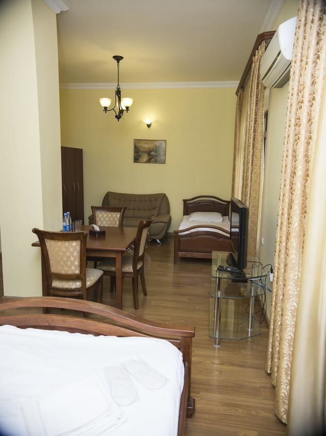 Отель Capital Hotel Ереван-11