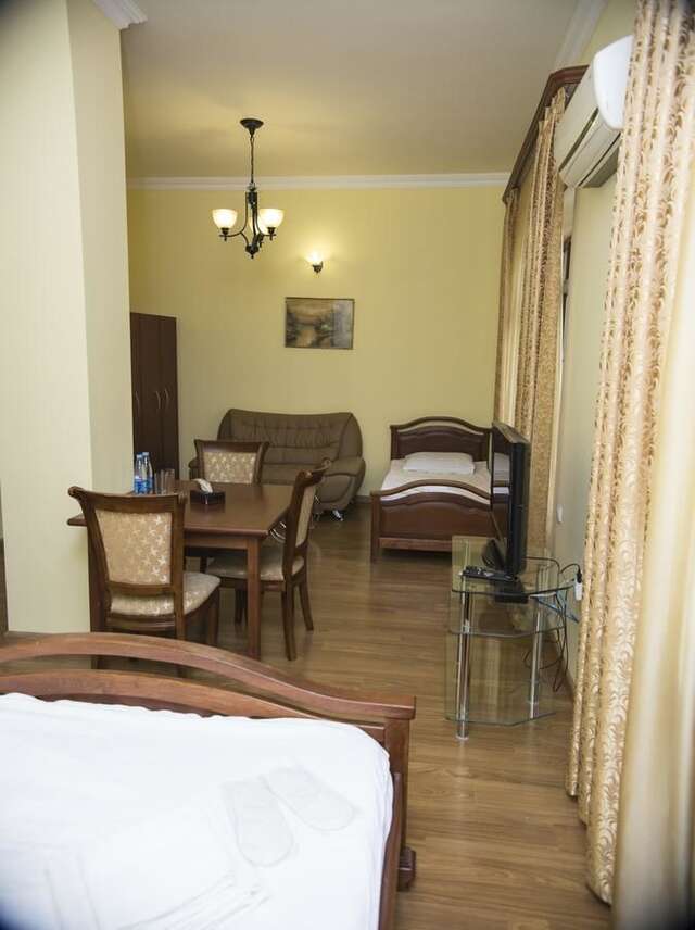 Отель Capital Hotel Ереван-10